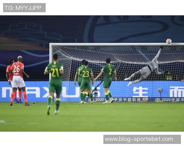 记者解读国安准入问题个别资料延误但很快补齐